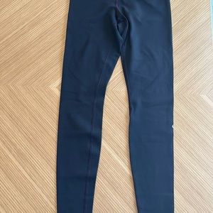 Lululemon mid rise leggings- reversible!